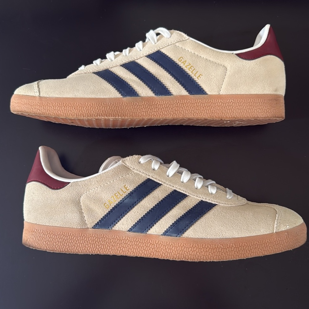 Adidas Cream and Navy Classic Sneakers - Picture 11 of 13